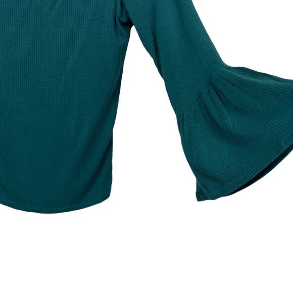 L&D Green Off Shoulder Bell Sleeve Blouse size medium - Picture 3 of 5